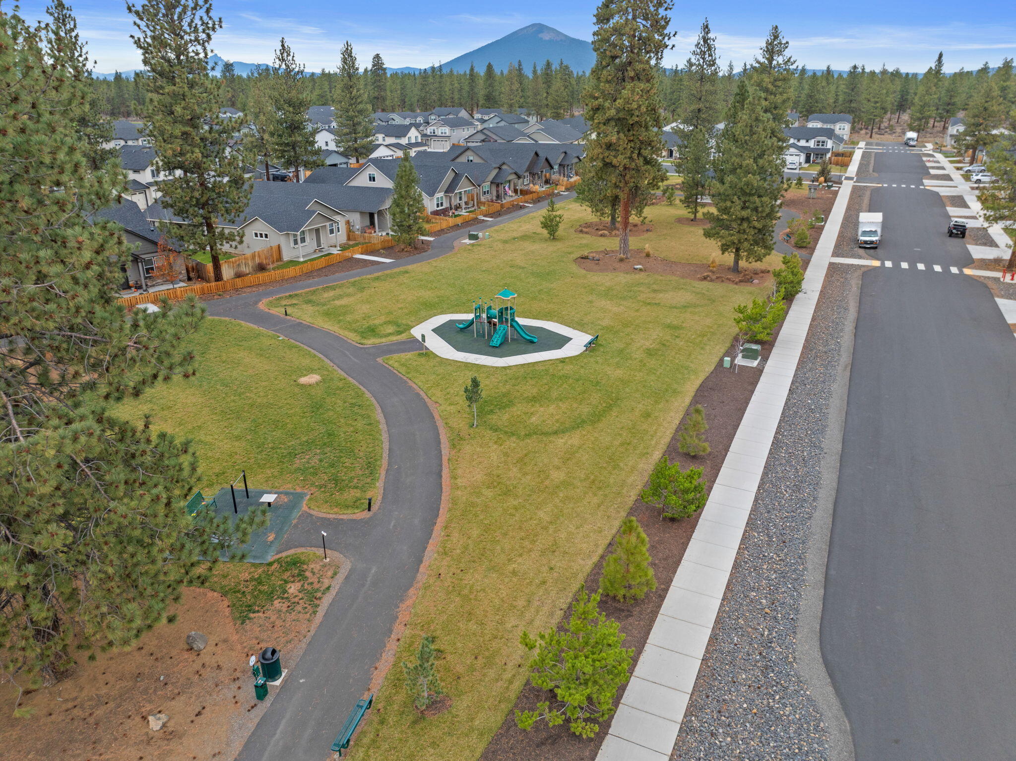 Mckenzie Meadow Vill - Residential