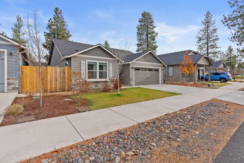 Tiny photo for 632 N Reed Street, Sisters, OR 97759 (MLS # 220212263)