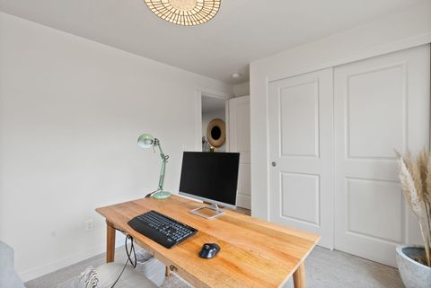 Tiny photo for 632 N Reed Street, Sisters, OR 97759 (MLS # 220212263)