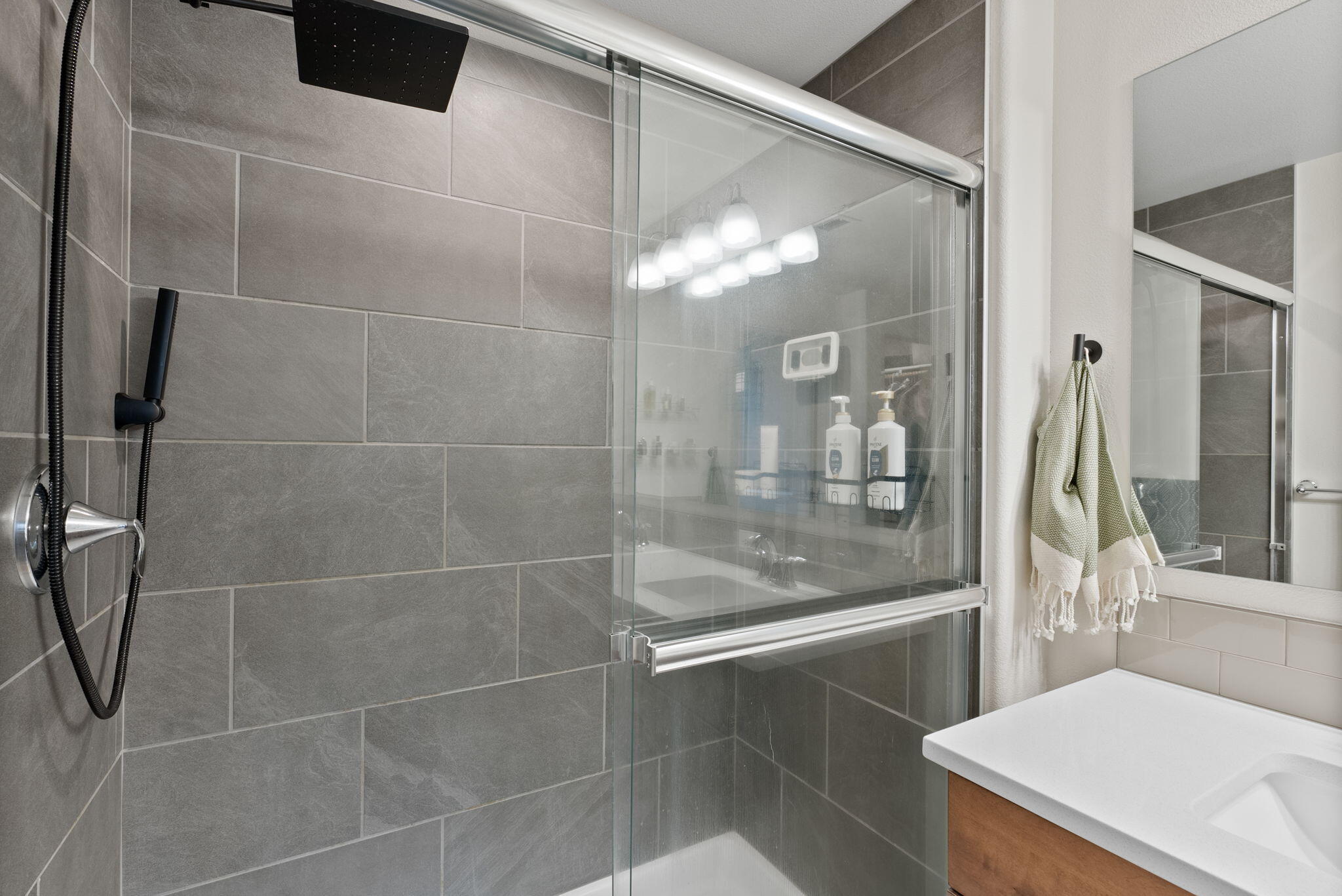 Mckenzie Meadow Vill - Residential