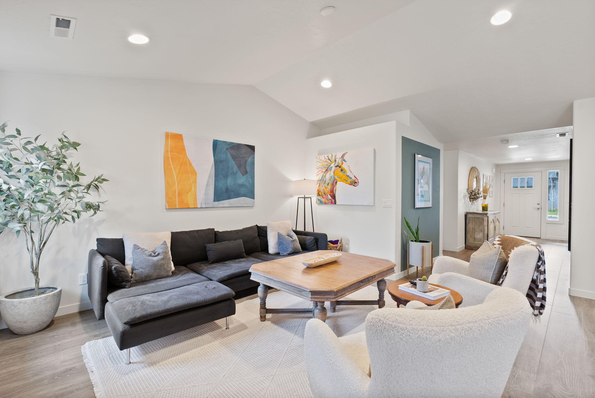 Mckenzie Meadow Vill - Residential