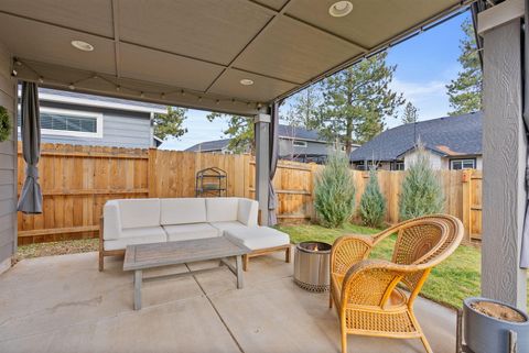 Tiny photo for 632 N Reed Street, Sisters, OR 97759 (MLS # 220212263)