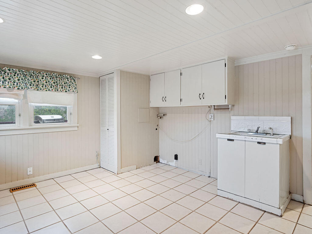 Klamath Falls -First Addition - Residential