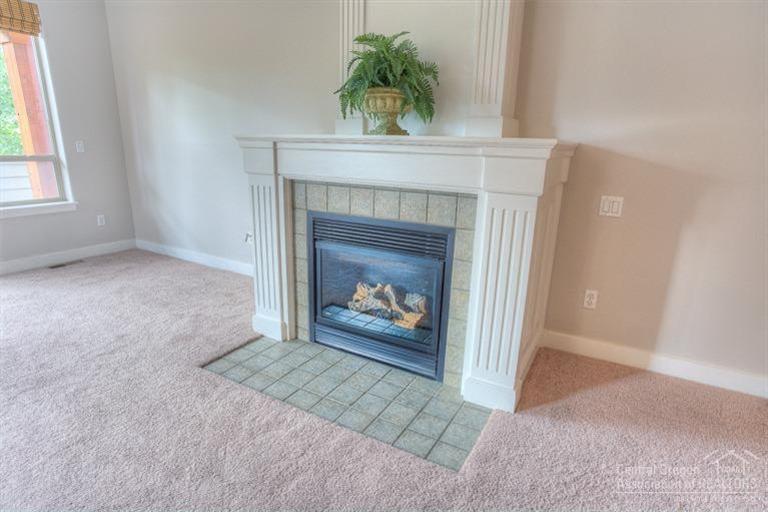 Skyliner Summit - Residential