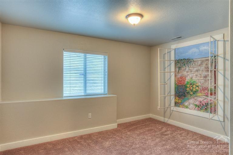 Skyliner Summit - Residential