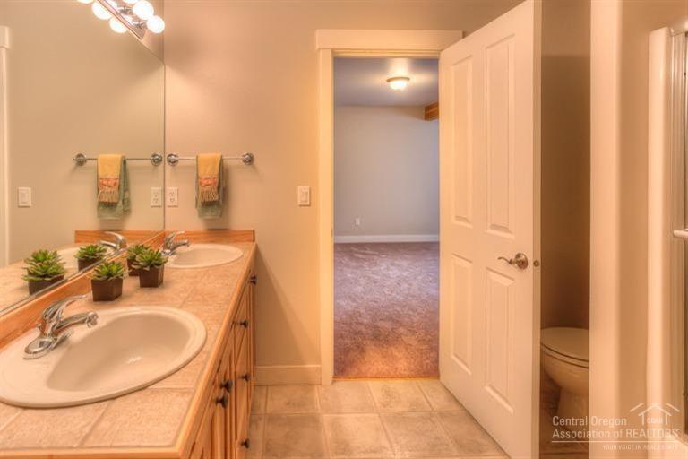 Skyliner Summit - Residential