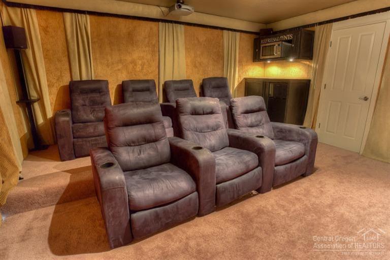 Skyliner Summit - Residential