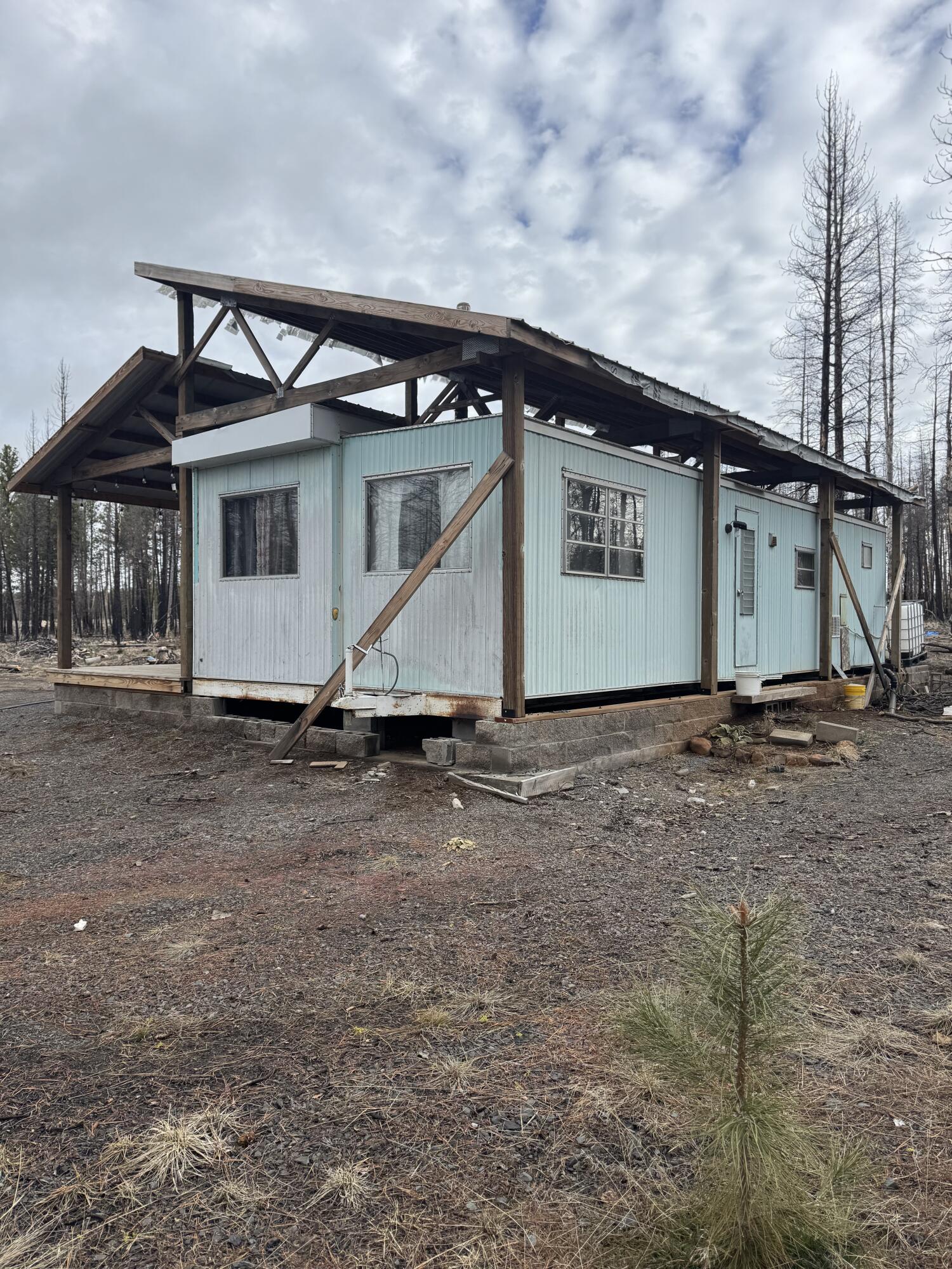 1100 Yellow Pine Road