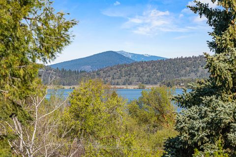 Tiny photo for 1240 Vista Way, Klamath Falls, OR 97601 (MLS # 220219351)