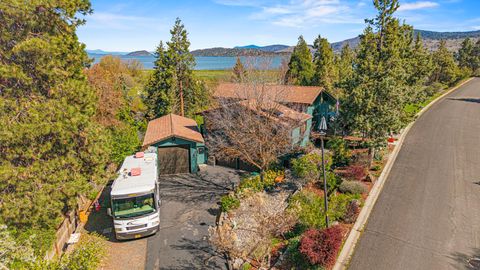 Tiny photo for 1240 Vista Way, Klamath Falls, OR 97601 (MLS # 220219351)