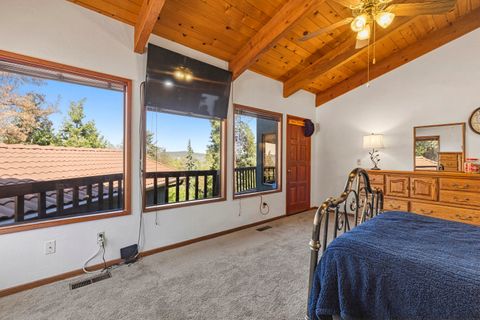 Tiny photo for 1240 Vista Way, Klamath Falls, OR 97601 (MLS # 220219351)