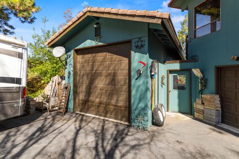 Tiny photo for 1240 Vista Way, Klamath Falls, OR 97601 (MLS # 220219351)