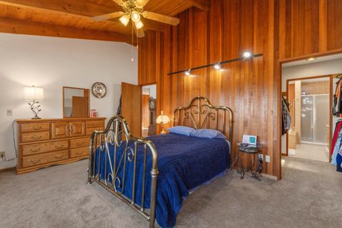 Tiny photo for 1240 Vista Way, Klamath Falls, OR 97601 (MLS # 220219351)