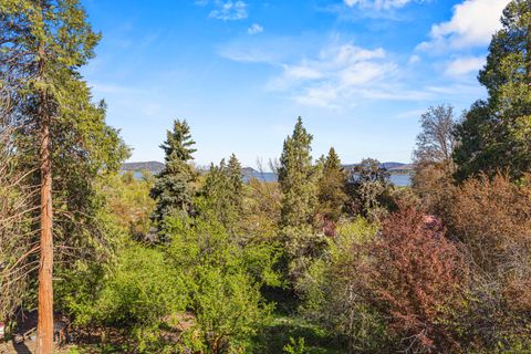 Tiny photo for 1240 Vista Way, Klamath Falls, OR 97601 (MLS # 220219351)