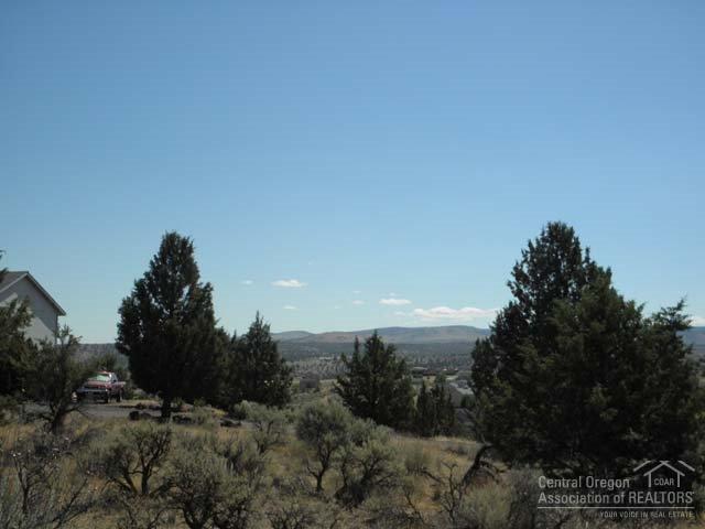 Madras Ranchos - Land