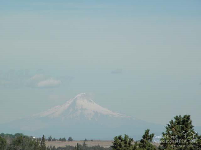 Madras Ranchos - Land