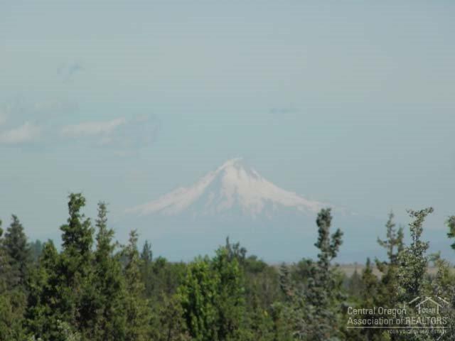 Madras Ranchos - Land