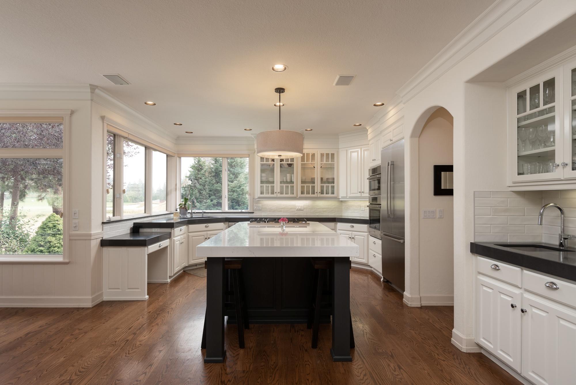 Broken Top - Residential