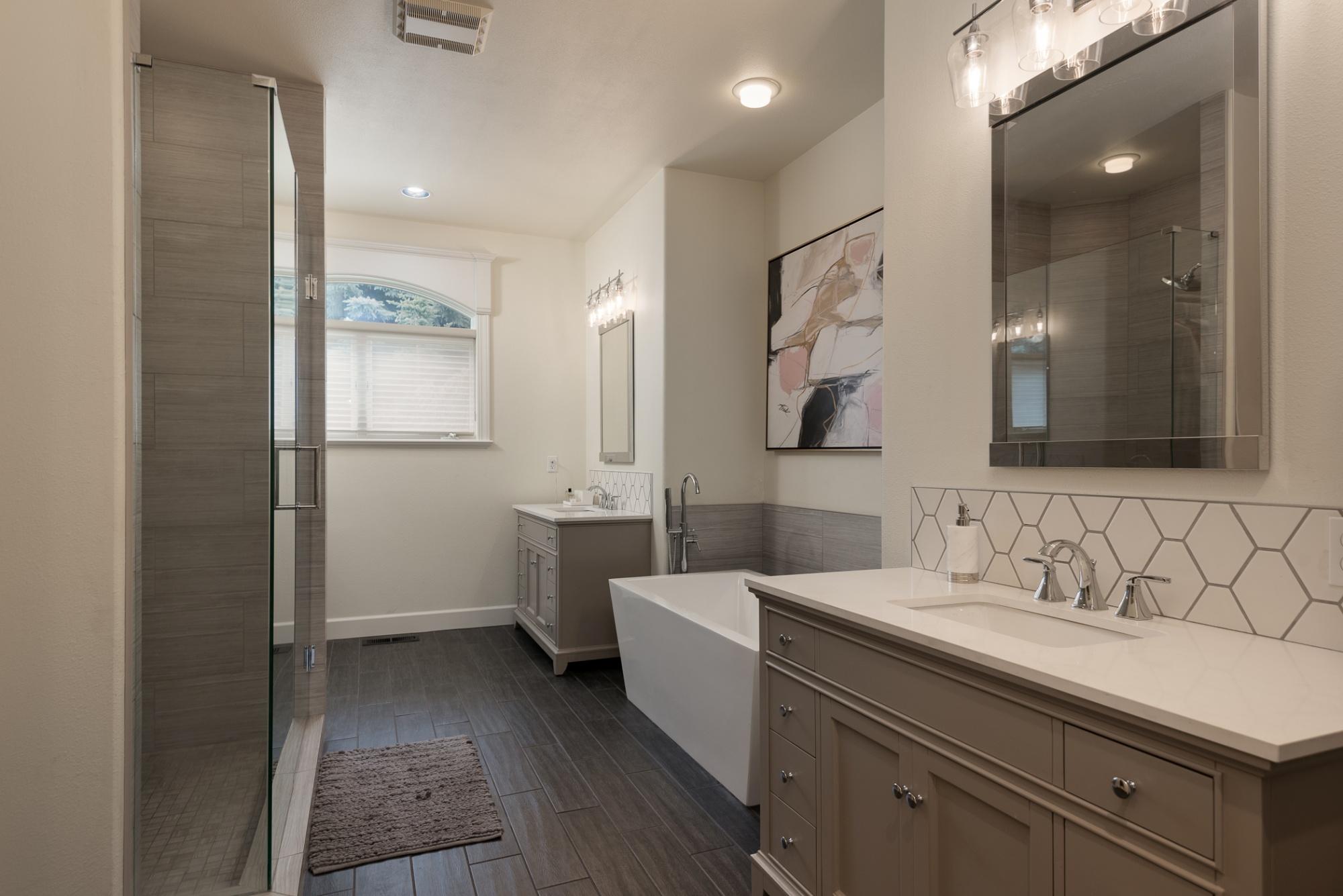 Broken Top - Residential