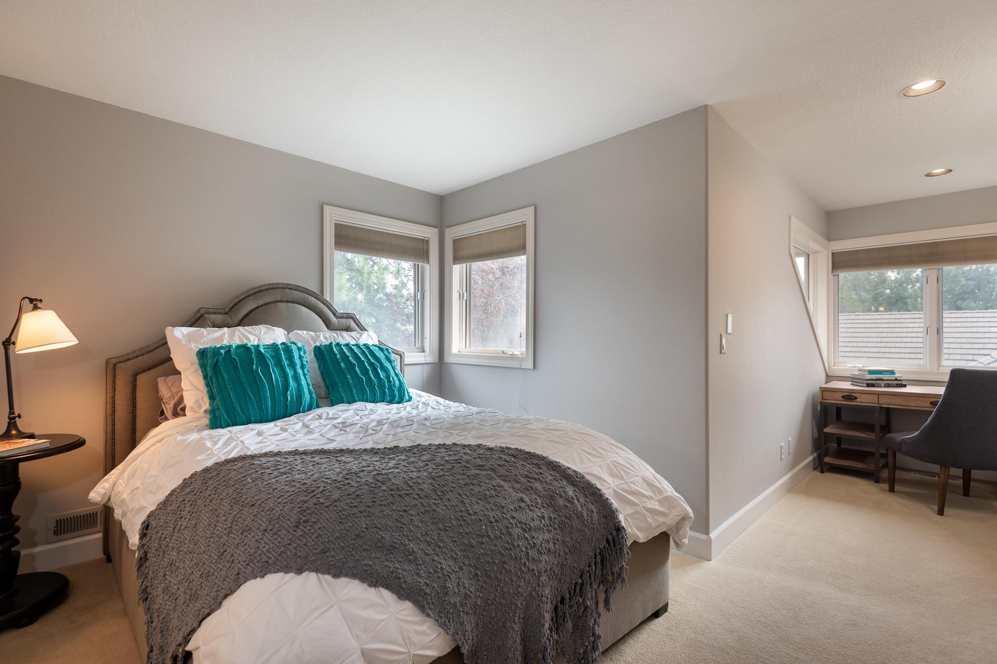 Broken Top - Residential