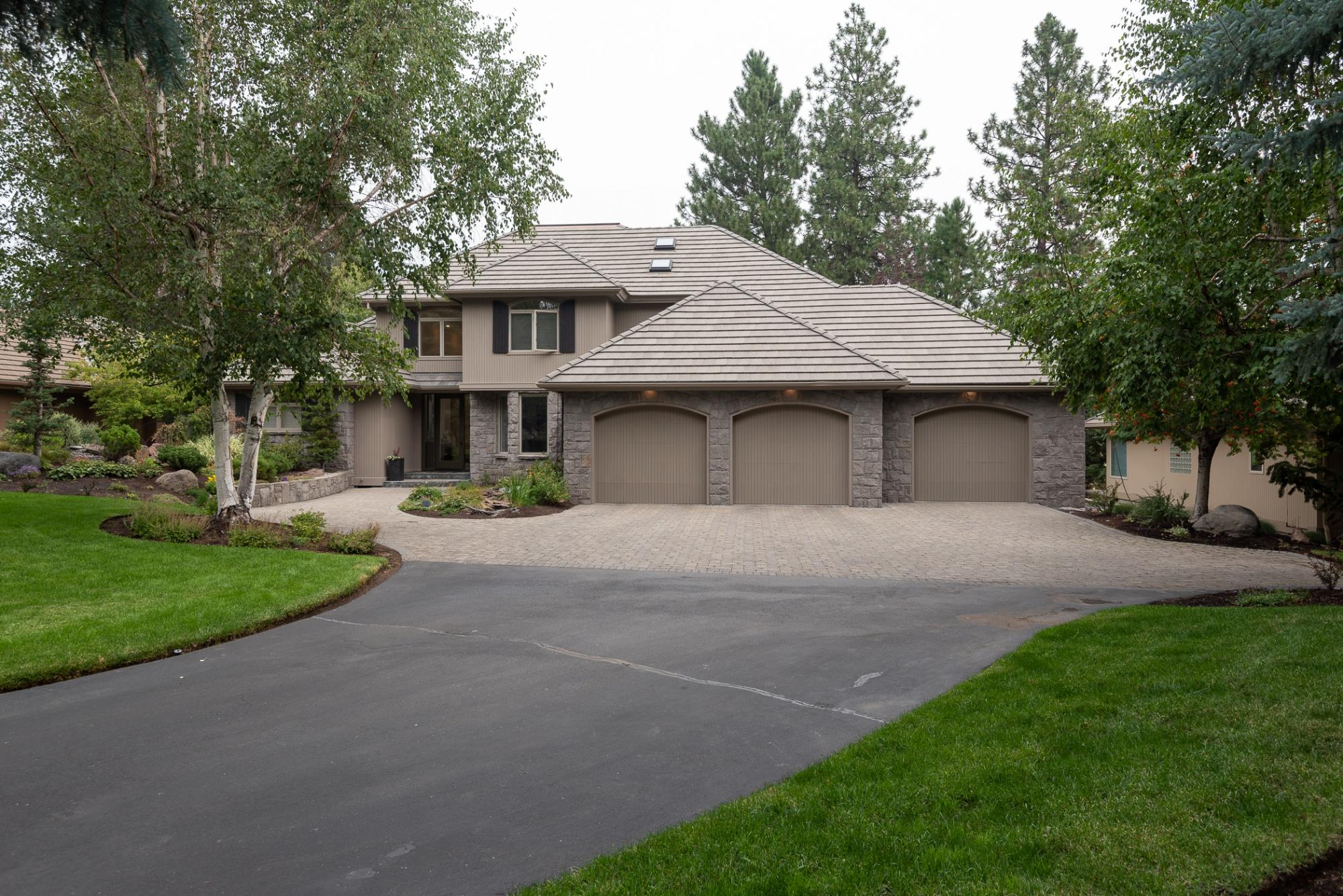 Broken Top - Residential