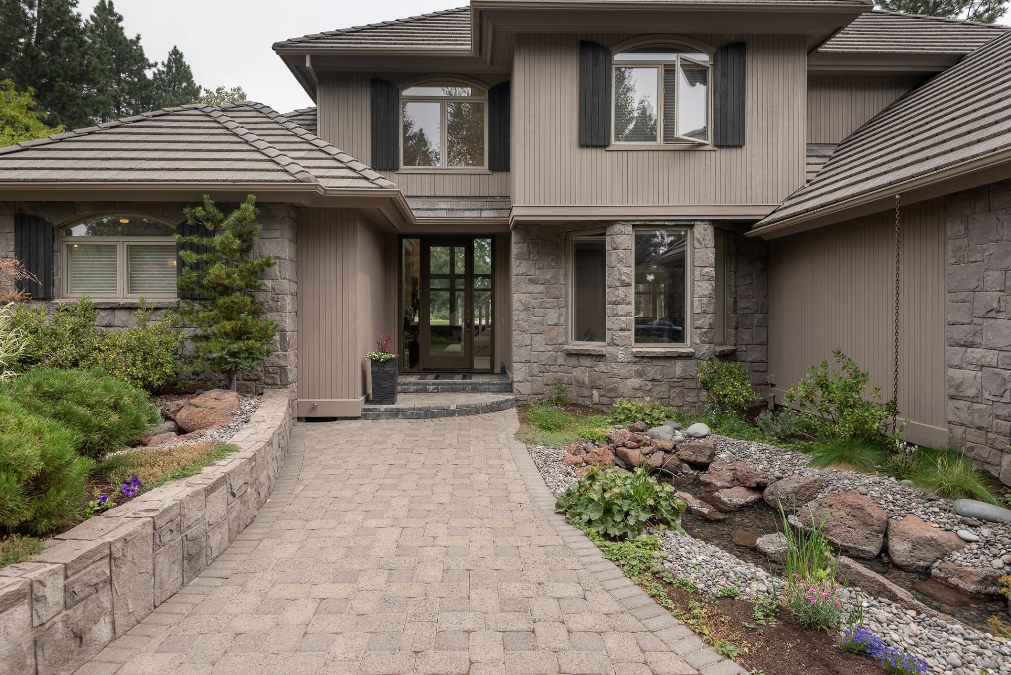 Broken Top - Residential