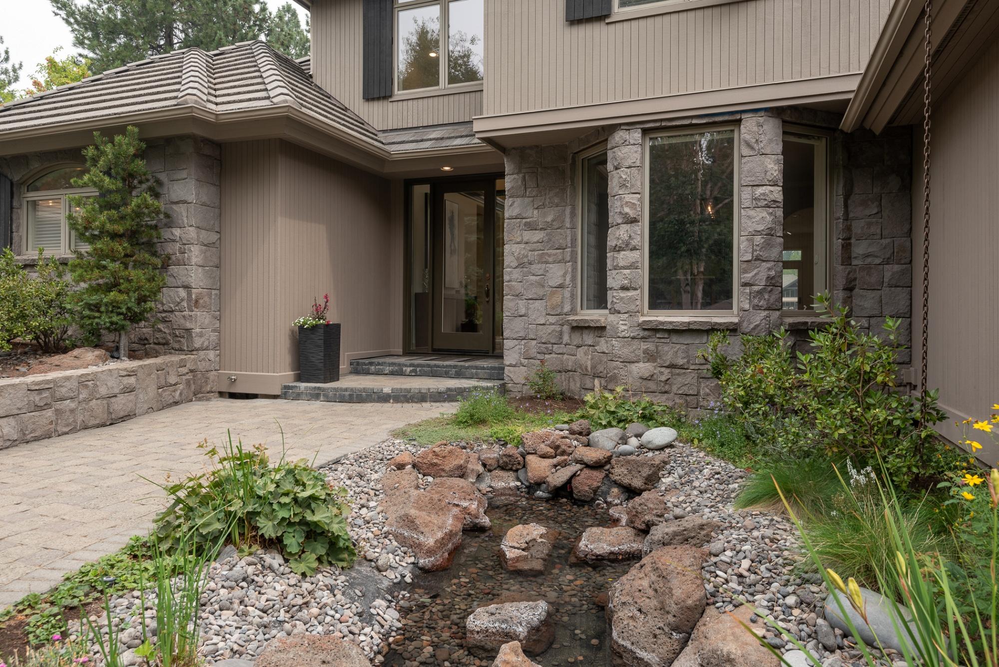 Broken Top - Residential