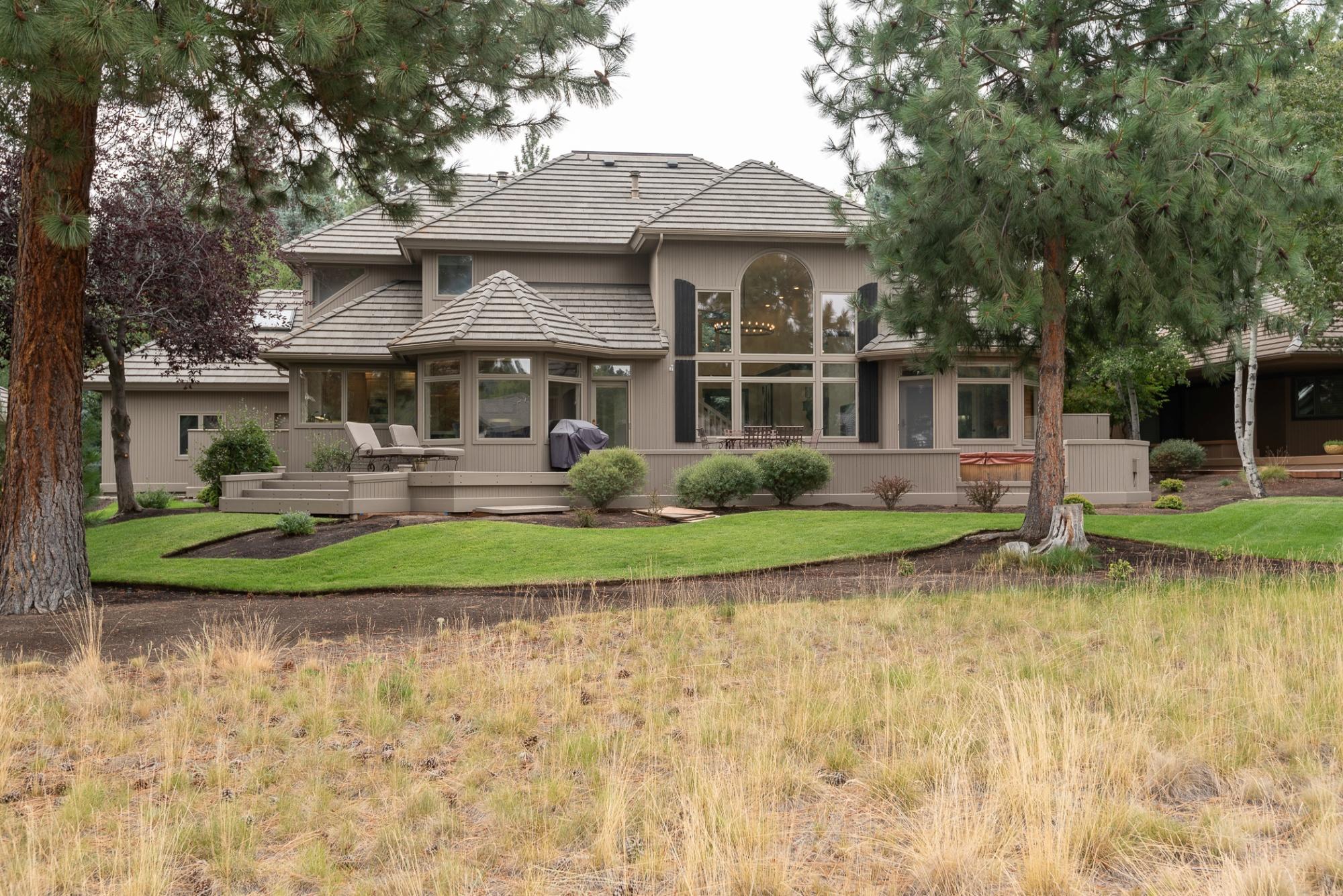 Broken Top - Residential