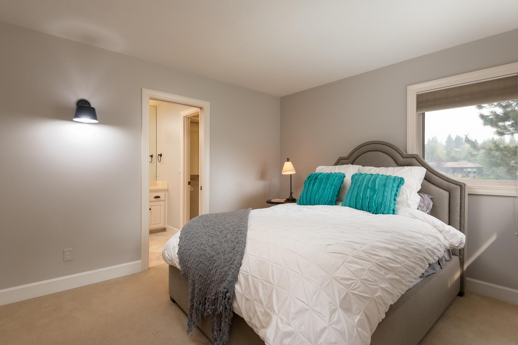 Broken Top - Residential