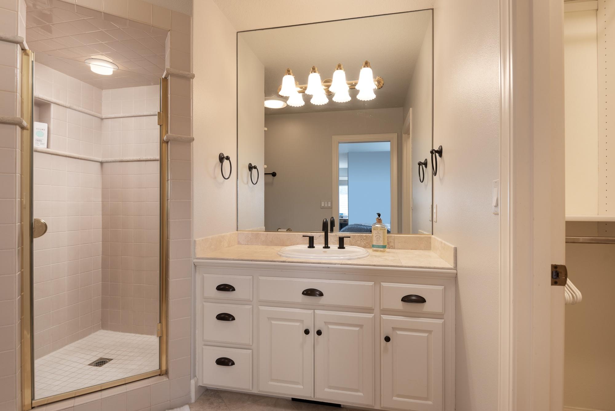 Broken Top - Residential