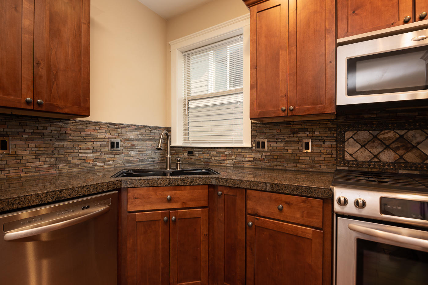 Lava Ridges - Residential