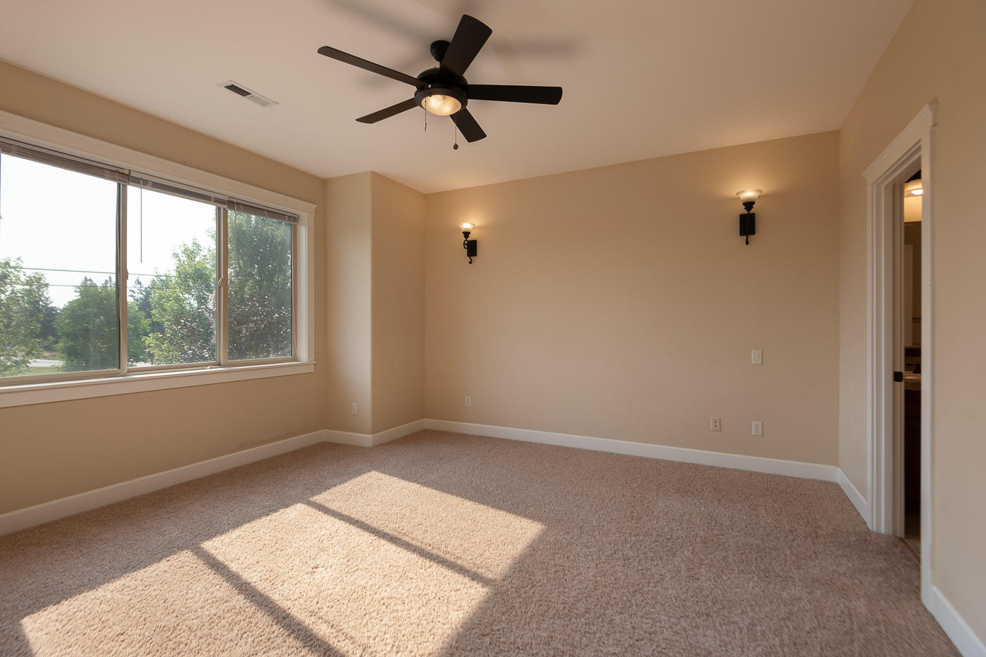 Lava Ridges - Residential