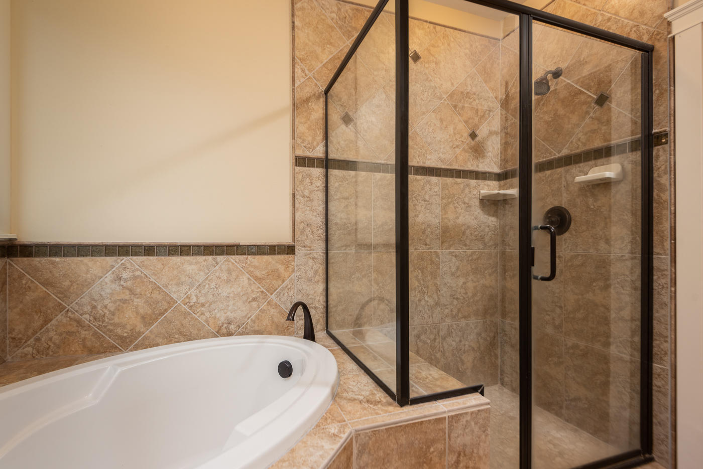 Lava Ridges - Residential