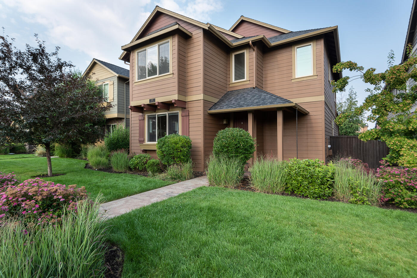 Lava Ridges - Residential