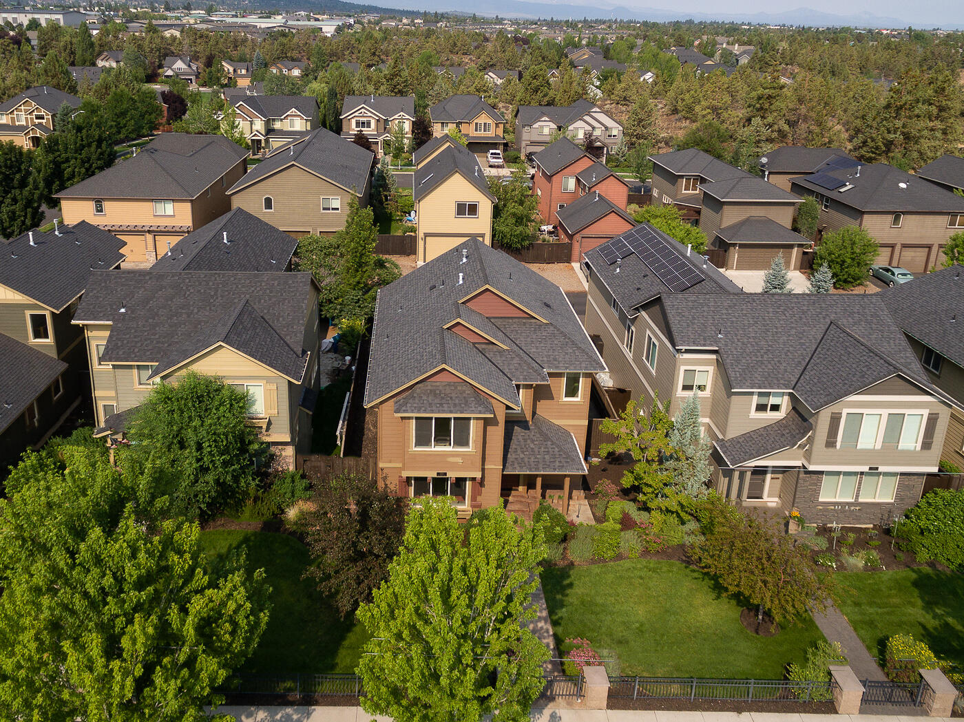 Lava Ridges - Residential