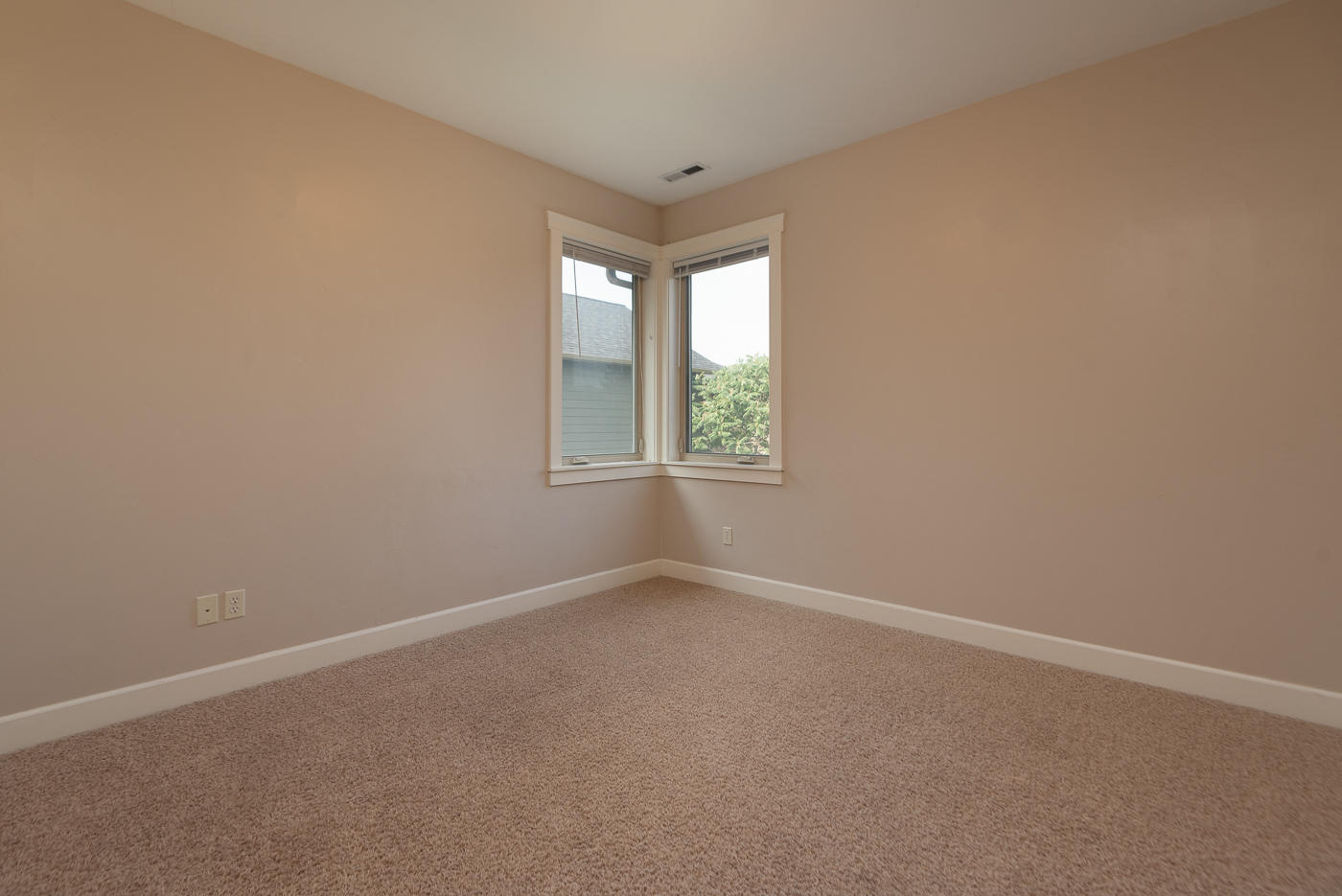 Lava Ridges - Residential