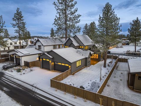 Tiny photo for 3350 NW Leavitt Lane, Bend, OR 97703 (MLS # 220213546)