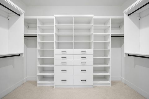 Tiny photo for 3350 NW Leavitt Lane, Bend, OR 97703 (MLS # 220213546)