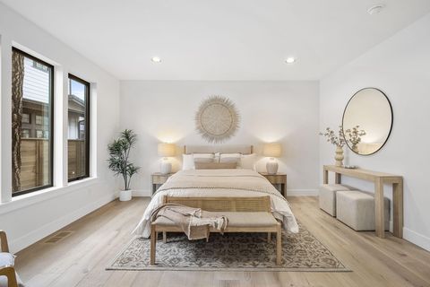 Tiny photo for 3350 NW Leavitt Lane, Bend, OR 97703 (MLS # 220213546)