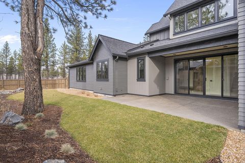 Tiny photo for 3350 NW Leavitt Lane, Bend, OR 97703 (MLS # 220213546)