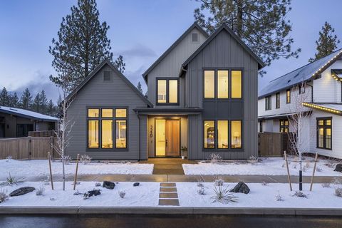 Tiny photo for 3350 NW Leavitt Lane, Bend, OR 97703 (MLS # 220213546)