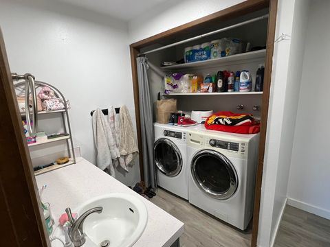 Tiny photo for 4803 Sumac Avenue, Klamath Falls, OR 97603 (MLS # 220212946)