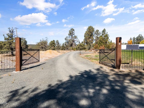Tiny photo for 1130 Bly Mountain Cutoff Road, Bonanza, OR 97623 (MLS # 220229852)