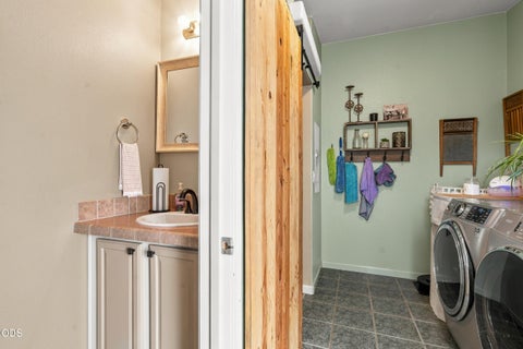 Tiny photo for 1130 Bly Mountain Cutoff Road, Bonanza, OR 97623 (MLS # 220229852)