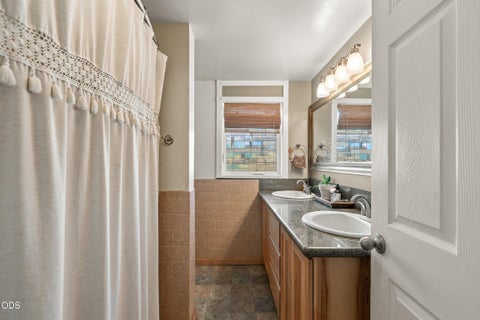 Tiny photo for 1130 Bly Mountain Cutoff Road, Bonanza, OR 97623 (MLS # 220229852)