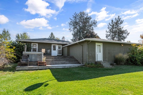 Tiny photo for 1130 Bly Mountain Cutoff Road, Bonanza, OR 97623 (MLS # 220229852)
