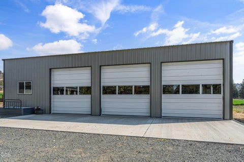 Tiny photo for 1130 Bly Mountain Cutoff Road, Bonanza, OR 97623 (MLS # 220229852)