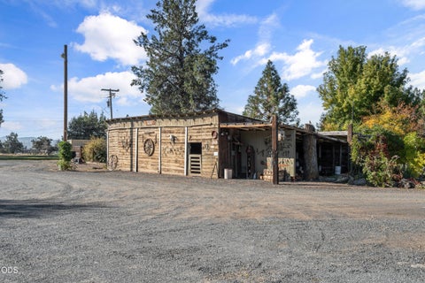 Tiny photo for 1130 Bly Mountain Cutoff Road, Bonanza, OR 97623 (MLS # 220229852)