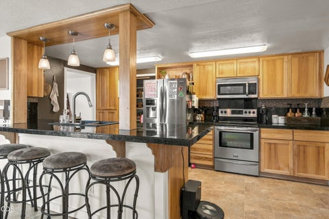 Tiny photo for 1130 Bly Mountain Cutoff Road, Bonanza, OR 97623 (MLS # 220229852)