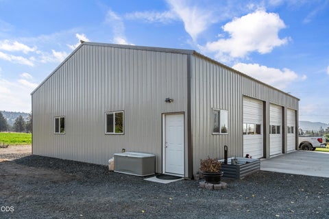Tiny photo for 1130 Bly Mountain Cutoff Road, Bonanza, OR 97623 (MLS # 220229852)
